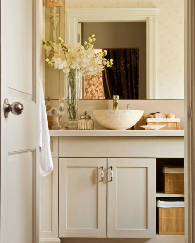 25 Things To Declutter Before The Holidays Bathroom - 25 Things To Declutter Before The Holidays