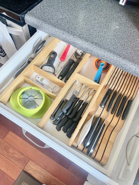 KITCHEN BEFORE AND AFTER PICTURES After cooking utensils - KITCHEN BEFORE AND AFTER PICTURES